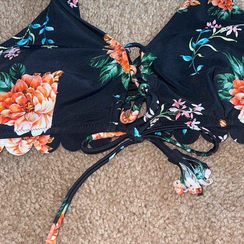 Floral Women's Top swim suit bikini top size small floral bikini top adjustable - Picture 3 of 6